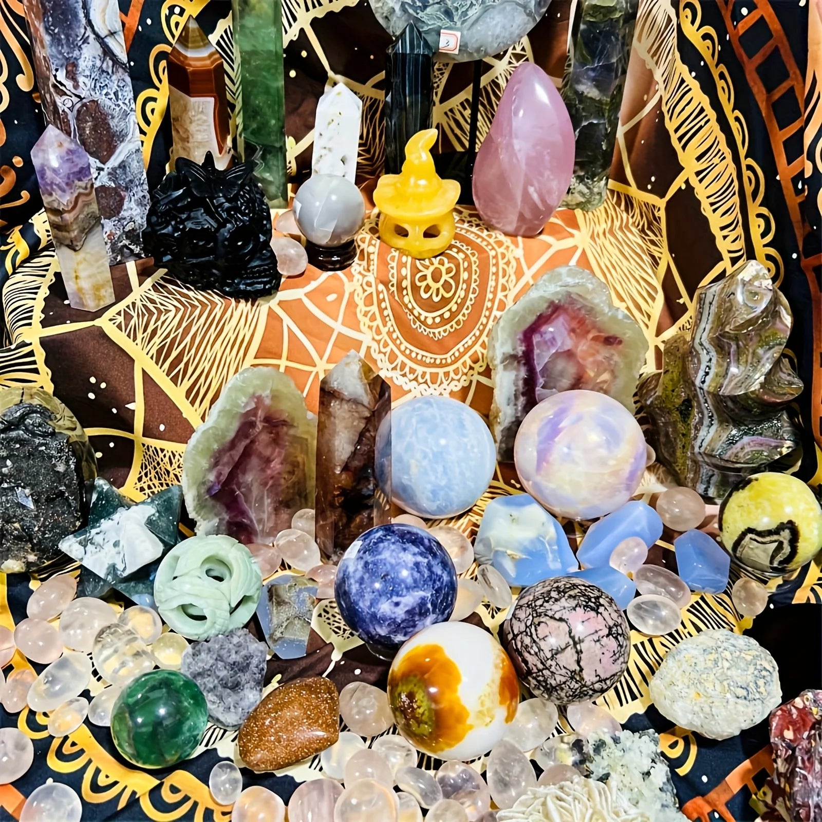 Open your own unique crystals! 1lb-3lb Crystal Gift Box-Mixed Raw Stone, Tower, Sphere, Carving