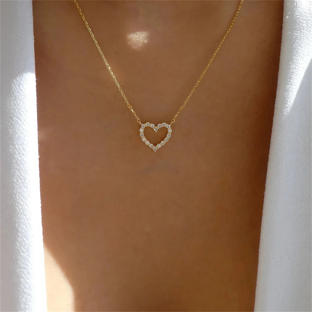 Crystal Hollow Love Pendant Necklace Romantic Zircon Simple Necklace For Women Trendy Jewelry Accessories