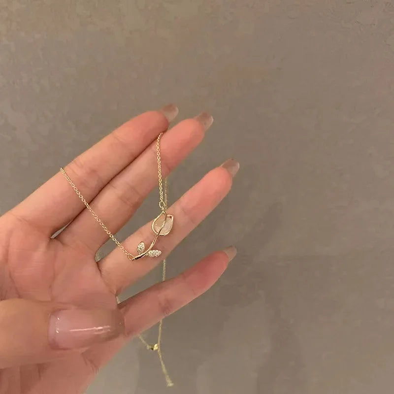 New Simple Hollow Love Heart Pendant Necklace