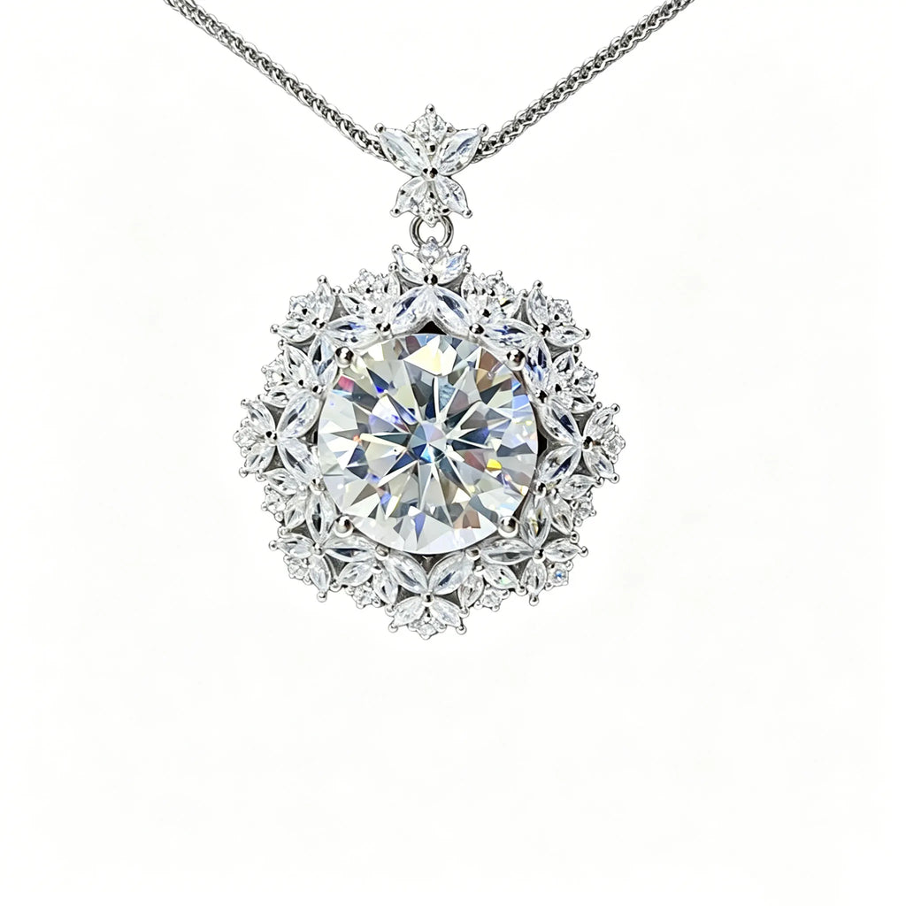 10 carat moissanite snowflake pendant luxury luxury necklace D color eight heart eight cut
