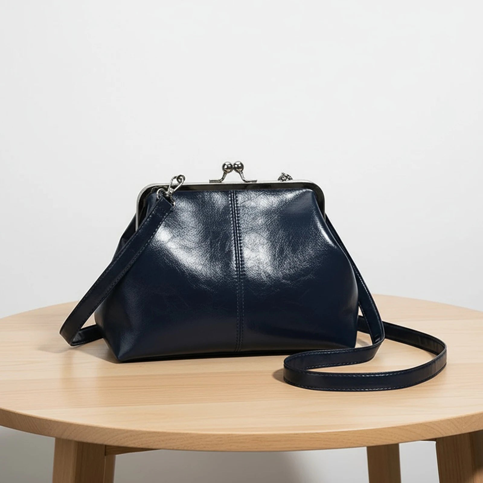 Leather Solid Color Shoulder Bag with Adjustable Strap Elegant Kiss Lock Shoulder Bag