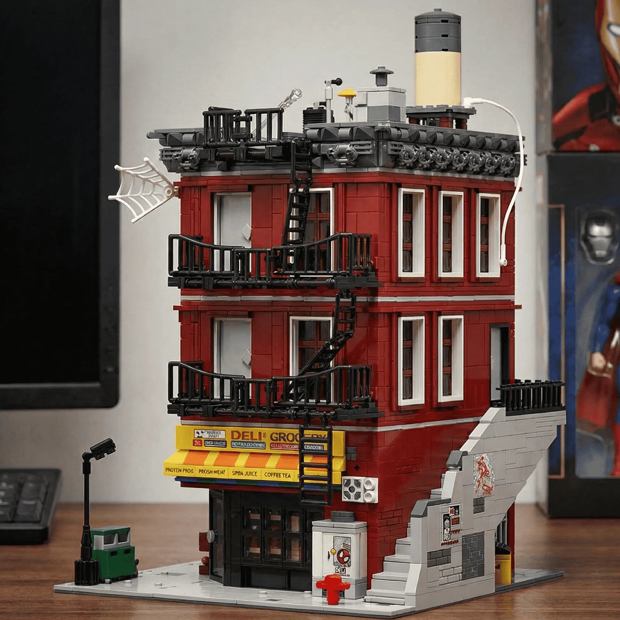 Spider Deli Apartment Building Blocks With 11 Figures Films Hero Classic City Modular Assembly 3559PCS