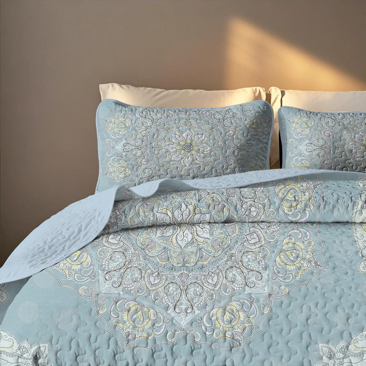 Boho Printed Quilt Set, Cal King, Durable, Breathable and Unique Summer Bedding Set, Including 1 Quilt, 1/2 Pillowcase