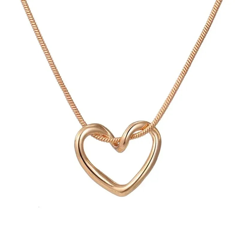 New Simple Hollow Love Heart Pendant Necklace