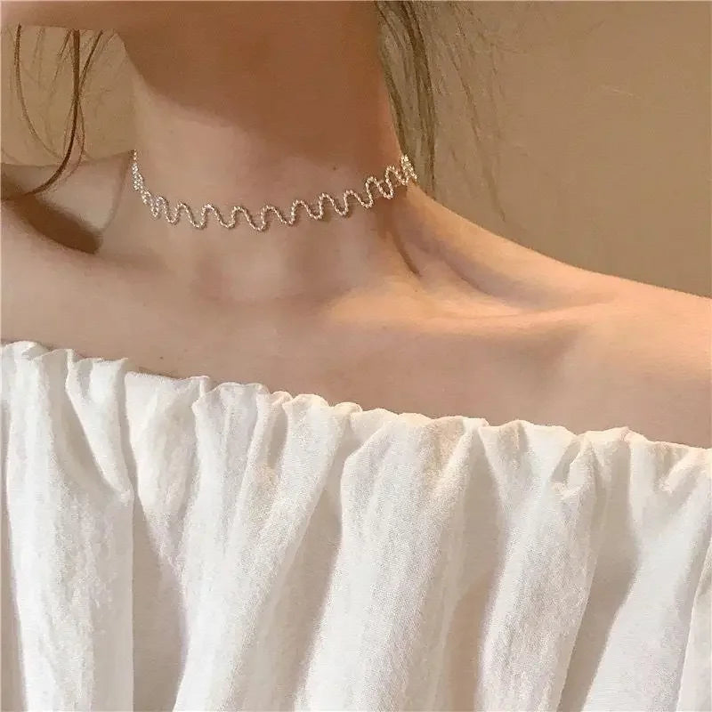 New Simple Hollow Love Heart Pendant Necklace